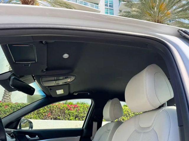 2025 Genesis G70 2.5T Standard Sedan 4D - 23004438 - 16