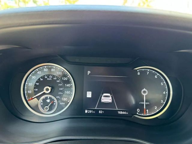 2025 Genesis G70 2.5T Standard Sedan 4D - 23004438 - 34