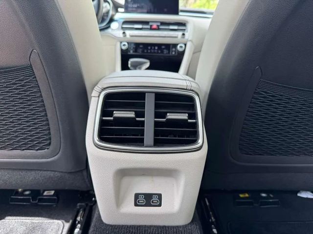 2025 Genesis G70 2.5T Standard Sedan 4D - 23008560 - 21