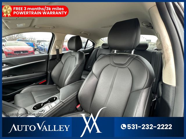 2025 Genesis G70 2.5T Standard Sedan 4D - 23012772 - 13