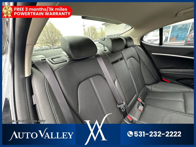 2025 Genesis G70 2.5T Standard Sedan 4D - 23012772 - 25