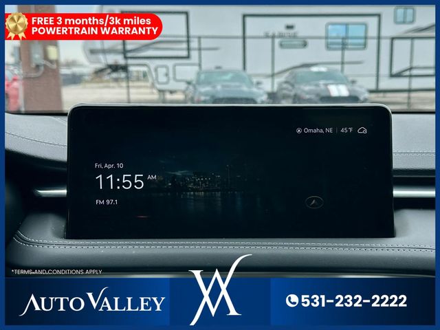 2025 Genesis G70 2.5T Standard Sedan 4D - 23012772 - 31