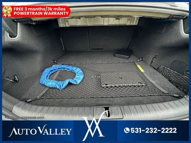 2025 Genesis G70 2.5T Standard Sedan 4D - 23012772 - 38