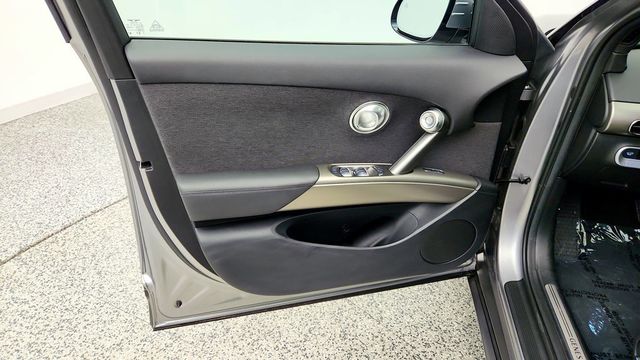2025 Genesis GV60 Standard RWD - 23098639 - 10
