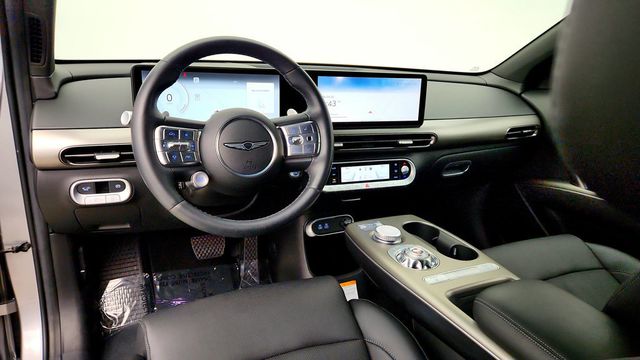 2025 Genesis GV60 Standard RWD - 23098639 - 12
