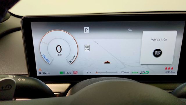 2025 Genesis GV60 Standard RWD - 23098639 - 14
