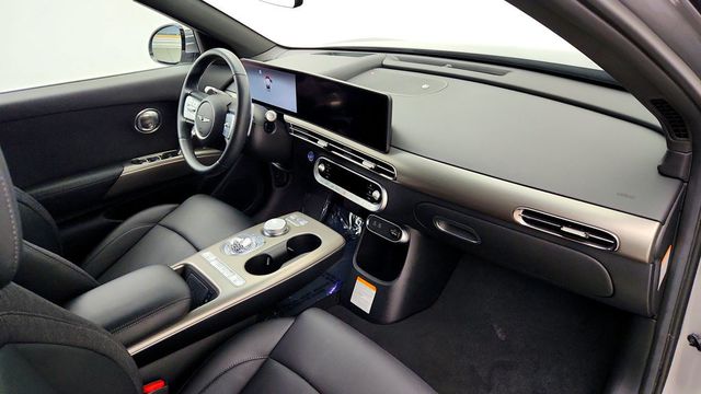2025 Genesis GV60 Standard RWD - 23098639 - 25