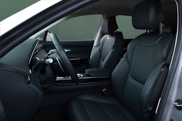 2025 Genesis GV70 2.5T AWD - 23054301 - 1