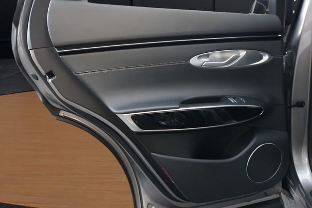 2025 Genesis GV70 2.5T AWD - 23054301 - 36