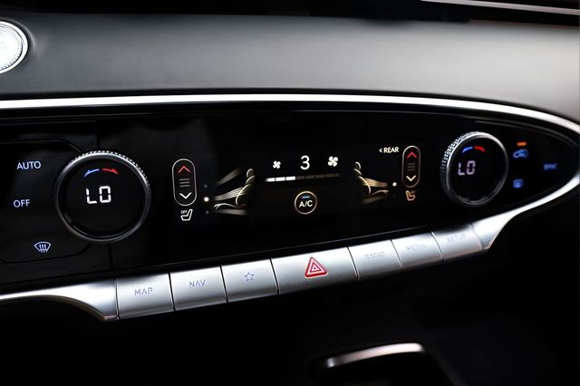 2025 Genesis GV70 2.5T AWD - 23054301 - 44