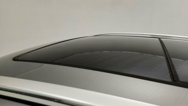 2025 Genesis GV70 2.5T AWD w/ Advanced Package & Panoramic Sunroof - 23044125 - 9