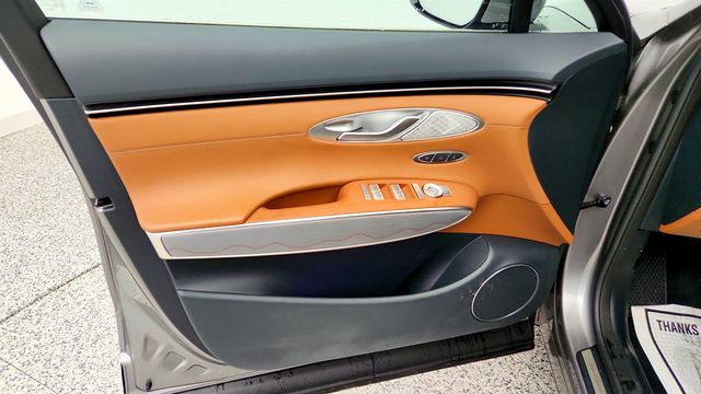 2025 Genesis GV70 2.5T AWD w/ Advanced Package & Panoramic Sunroof - 23044125 - 10