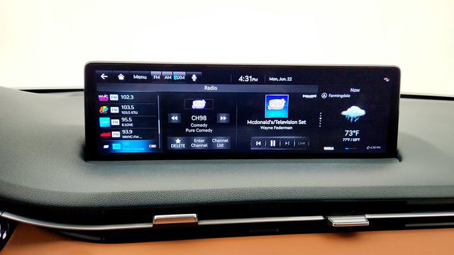 2025 Genesis GV70 2.5T AWD w/ Advanced Package & Panoramic Sunroof - 23044125 - 19