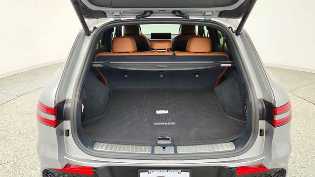 2025 Genesis GV70 2.5T AWD w/ Advanced Package & Panoramic Sunroof - 23044125 - 23