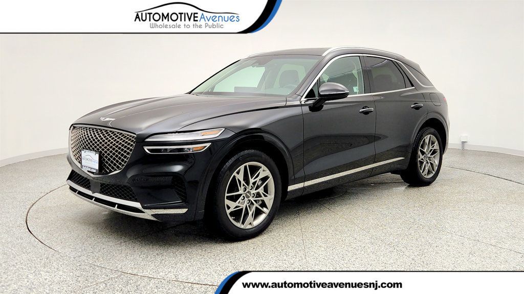 2025 Genesis GV70 2.5T AWD w/ Select Pkg, Panoramic Roof & Heated Steering Wheel - 23007752 | Video 1