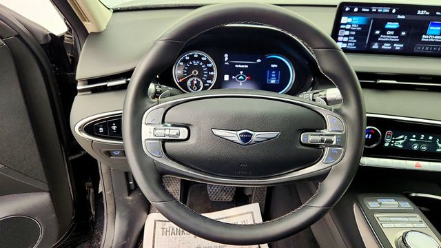 2025 Genesis GV70 2.5T AWD w/ Select Pkg, Panoramic Roof & Heated Steering Wheel - 23007752 - 13