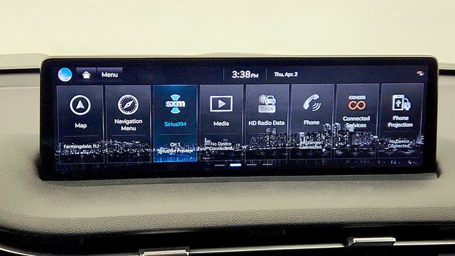 2025 Genesis GV70 2.5T AWD w/ Select Pkg, Panoramic Roof & Heated Steering Wheel - 23007752 - 19