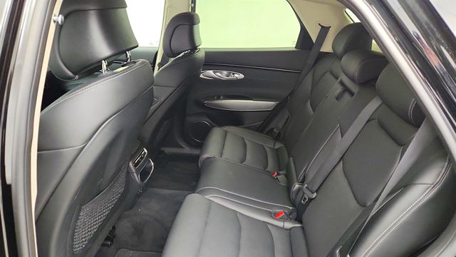 2025 Genesis GV70 2.5T AWD w/ Select Pkg, Panoramic Roof & Heated Steering Wheel - 23007752 - 22