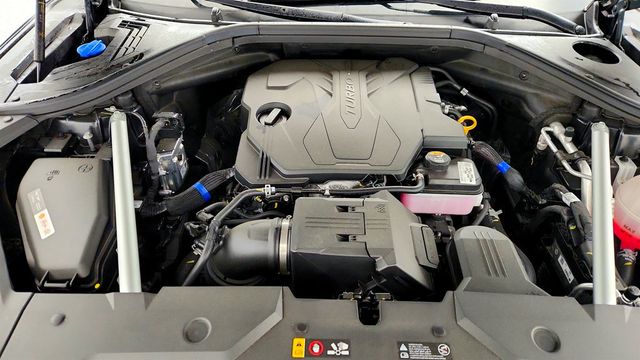 2025 Genesis GV70 2.5T AWD w/ Select Pkg, Panoramic Roof & Heated Steering Wheel - 23007752 - 28