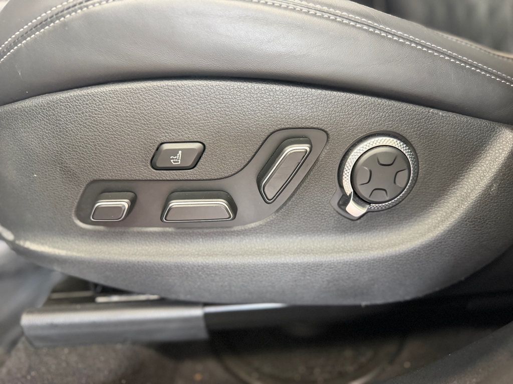 2025 Genesis GV70 3.5T Sport AWD - 23079931 - 17