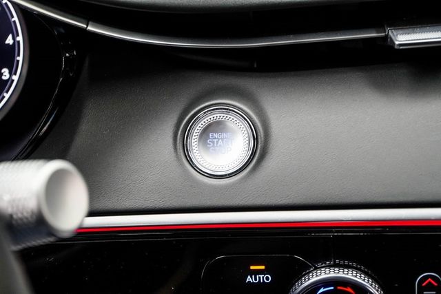 2025 Genesis GV70 3.5T Sport AWD - 22954649 - 25