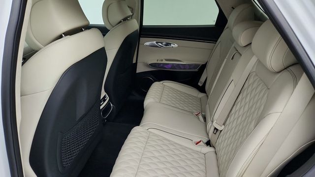 2025 Genesis GV70 3.5T Sport AWD - 22949914 - 19