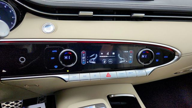 2025 Genesis GV70 3.5T Sport AWD with Advanced Package - 22978797 - 18