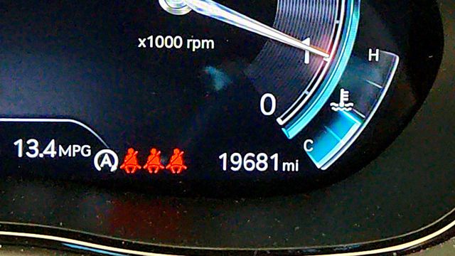 2025 Genesis GV70 3.5T Sport AWD w/ Prestige & Advanced Packages - 23021153 - 15