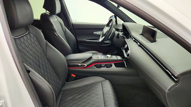 2025 Genesis GV70 3.5T Sport AWD w/ Prestige & Advanced Packages - 23021153 - 25