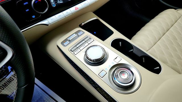 2025 Genesis GV70 3.5T Sport AWD w/ Sport Advanced & Prestige Packages - 23019789 - 16