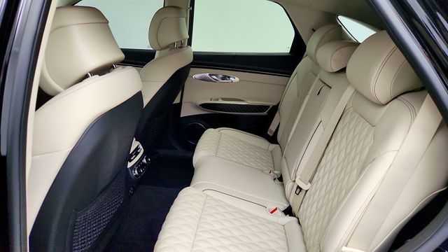 2025 Genesis GV70 3.5T Sport AWD w/ Sport Advanced & Prestige Packages - 23019789 - 22