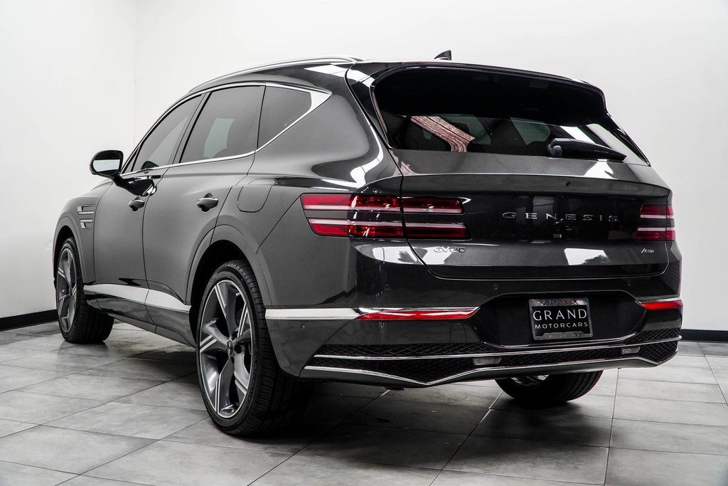 2025 Genesis GV80 2.5T Prestige AWD photo 11