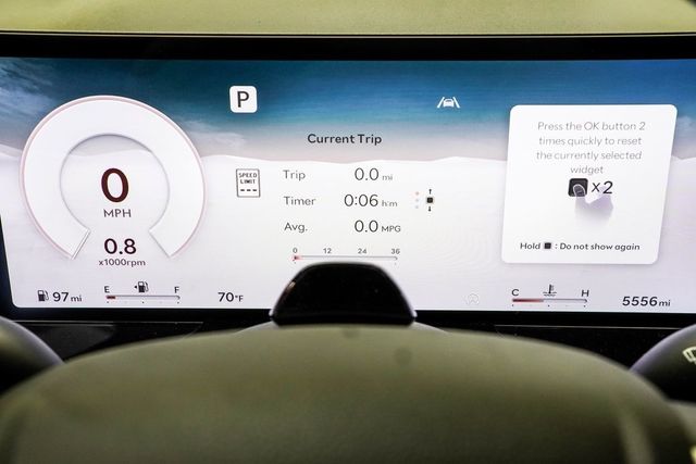 2025 Genesis GV80 2.5T Standard AWD - 22981469 - 33