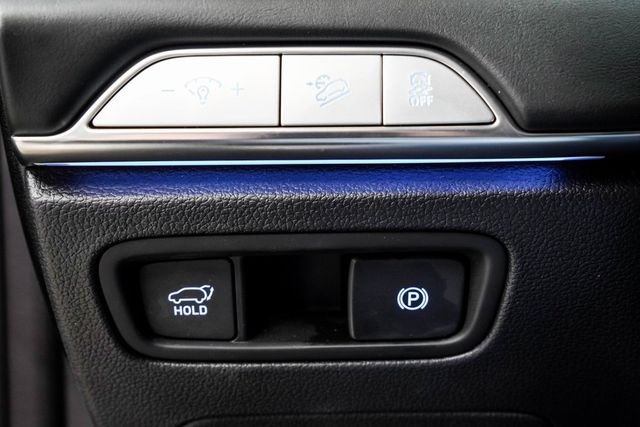 2025 Genesis GV80 2.5T Standard AWD - 22981469 - 39