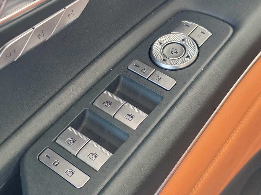 2025 Genesis GV80 3.5T Prestige AWD - 23060421 - 16