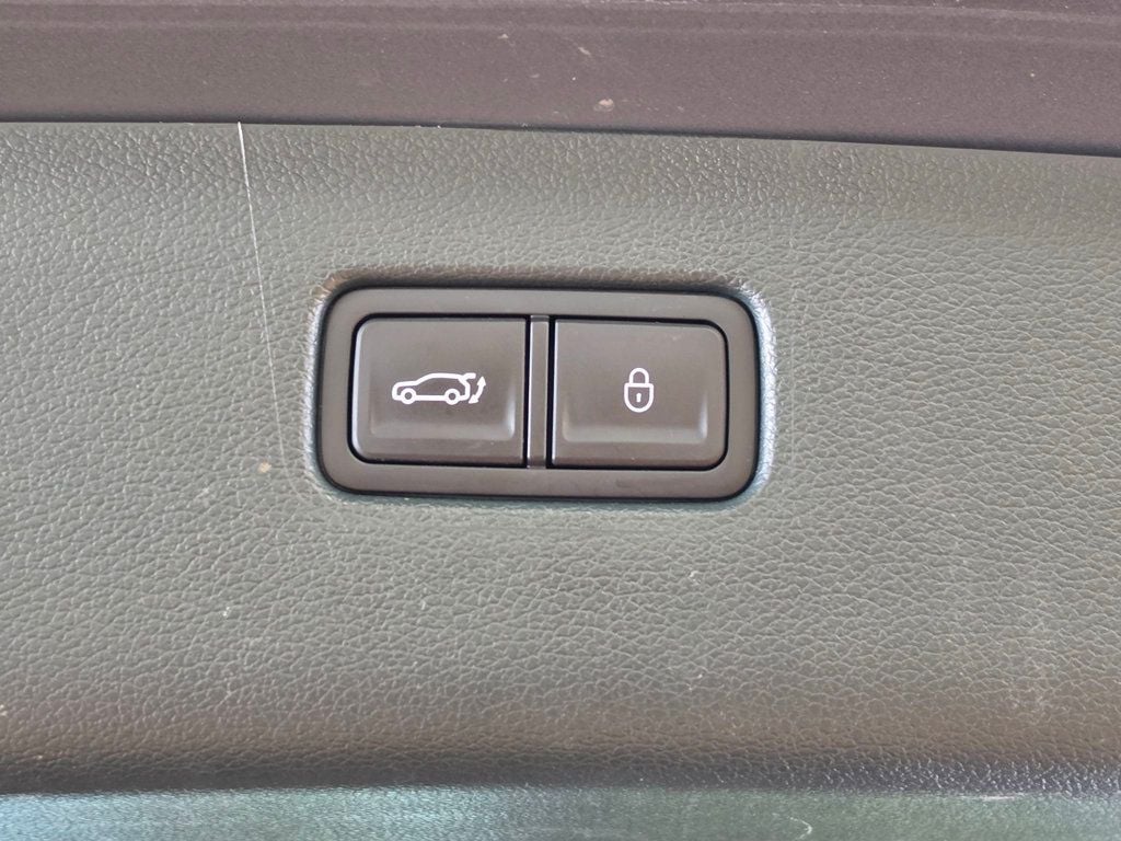2025 Genesis GV80 3.5T Prestige AWD - 23060421 - 30