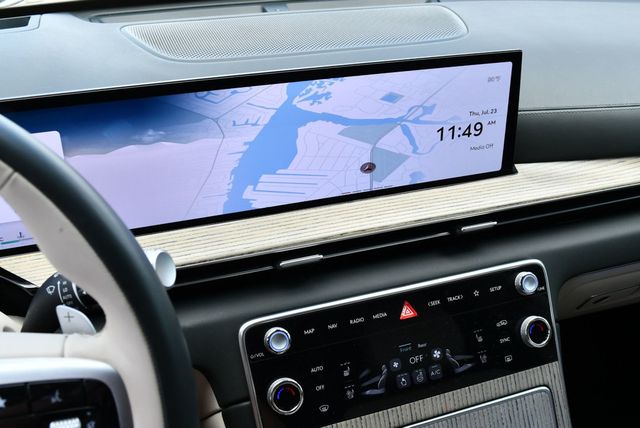 2025 Genesis GV80 3.5T Prestige AWD SUV W/Head Up Display - 23056727 - 62