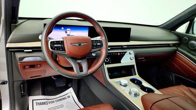 2025 Genesis GV80 3.5T Prestige AWD w/ 27'' OLED & Nappa Leather - 23098482 - 10