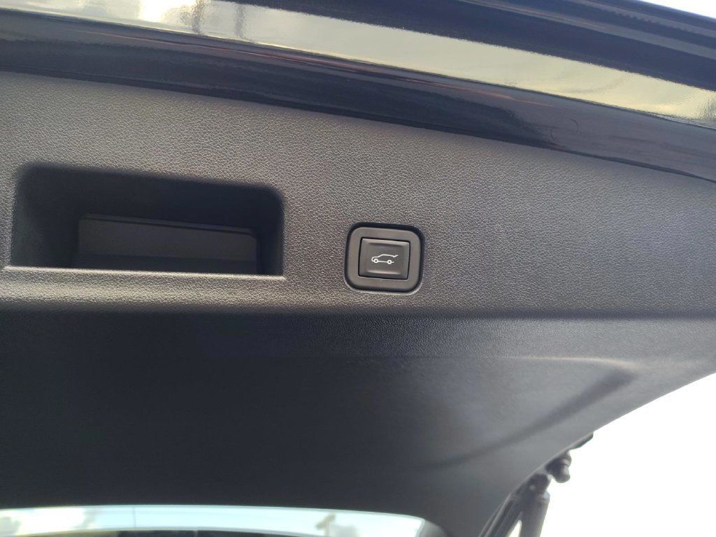 2025 GMC Acadia AWD 4dr AT4 - 23092939 - 22