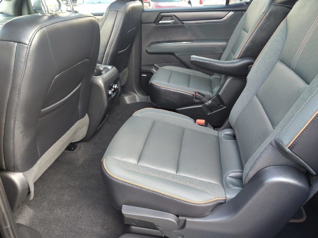 2025 GMC Acadia AWD 4dr AT4 - 23092939 - 3