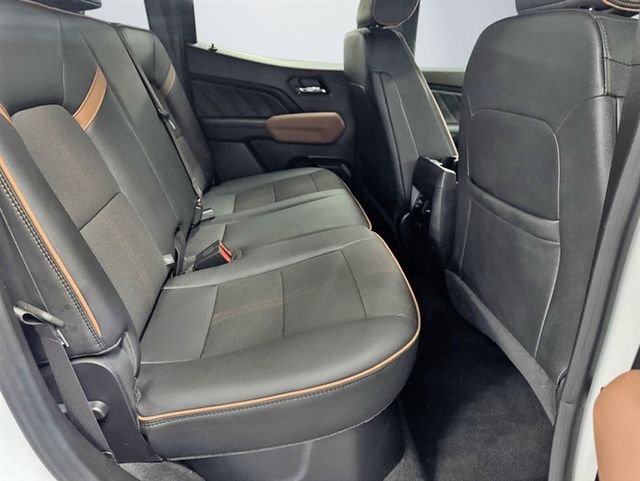 2025 GMC Canyon 4WD Crew Cab AT4 - 23035844 - 19