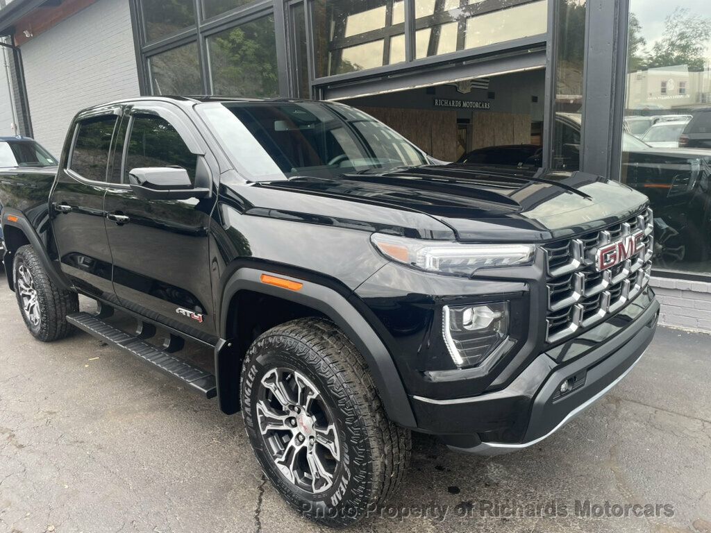 2025 GMC Canyon 4WD Crew Cab AT4 - 23079907 - 1