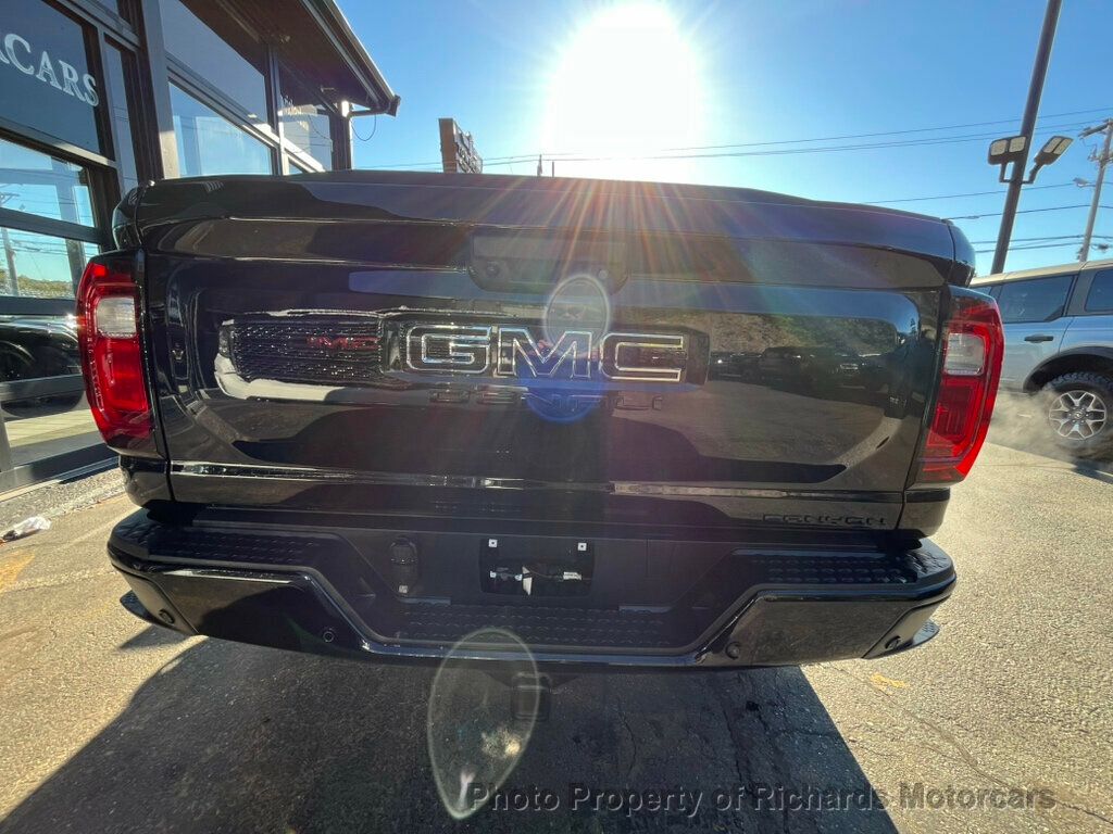 2025 GMC Canyon 4WD Crew Cab Denali - 22929979 - 4
