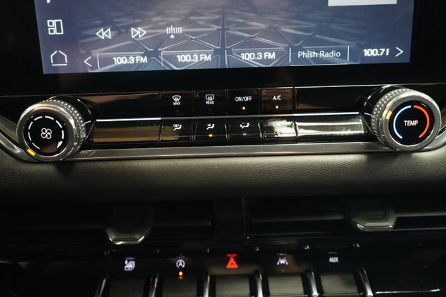 2025 GMC Canyon Elevation - 23078142 - 29