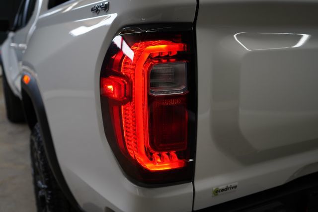 2025 GMC Canyon Elevation - 23078142 - 51