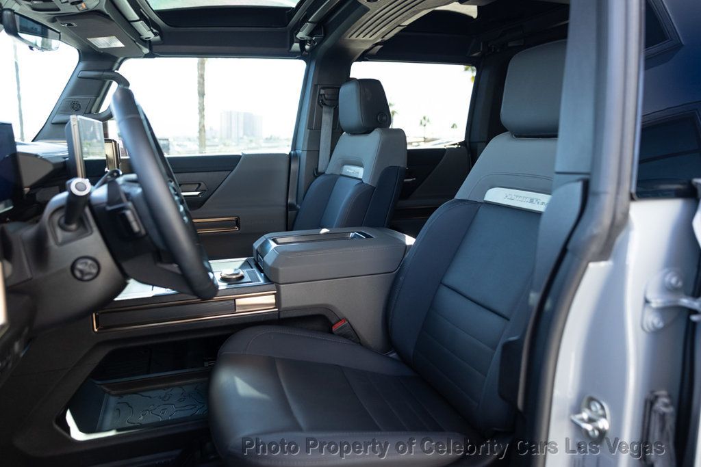 2025 GMC HUMMER EV Pickup 3x --- aMSRP of $104,650. - 22954722 - 17