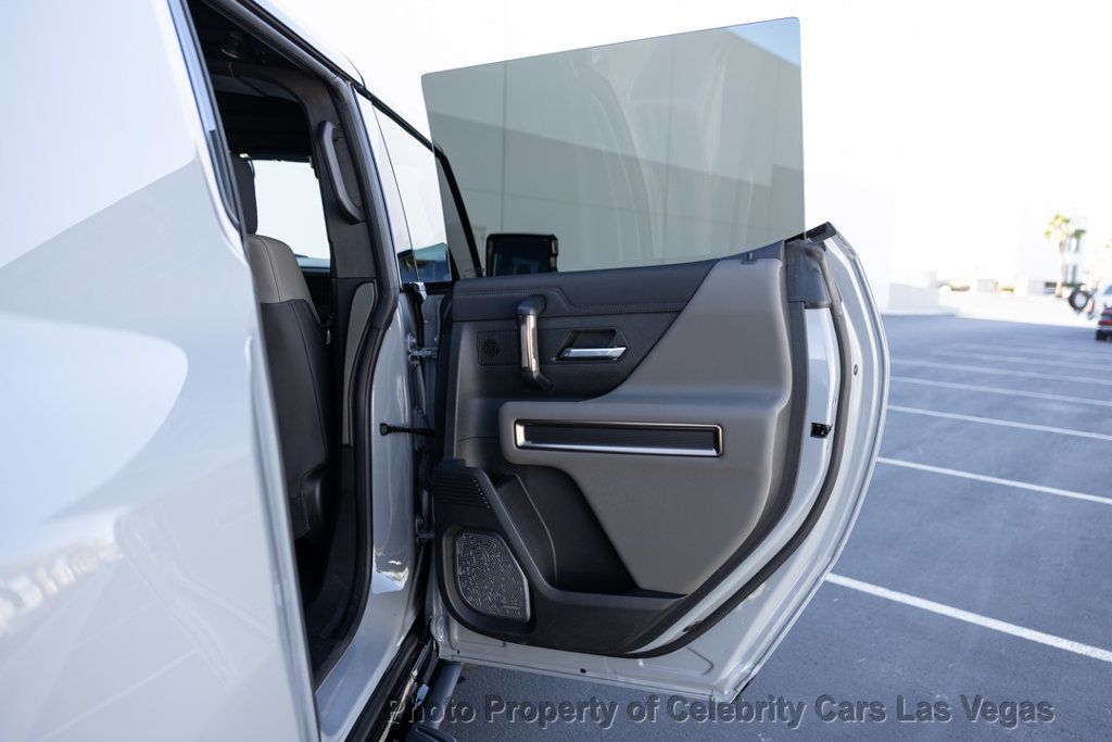 2025 GMC HUMMER EV Pickup 3x --- aMSRP of $104,650. - 22954722 - 37