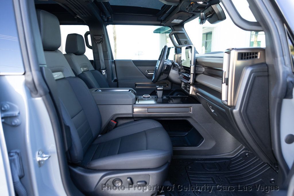 2025 GMC HUMMER EV Pickup 3x --- aMSRP of $104,650. - 22954722 - 39