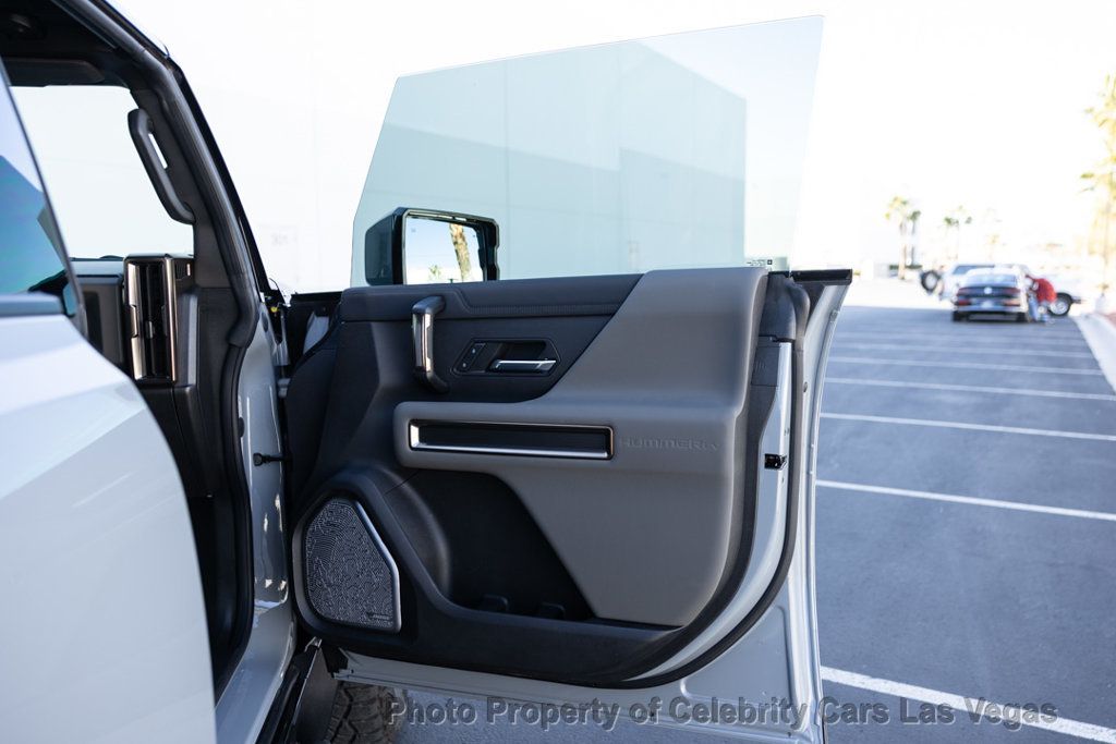 2025 GMC HUMMER EV Pickup 3x --- aMSRP of $104,650. - 22954722 - 41