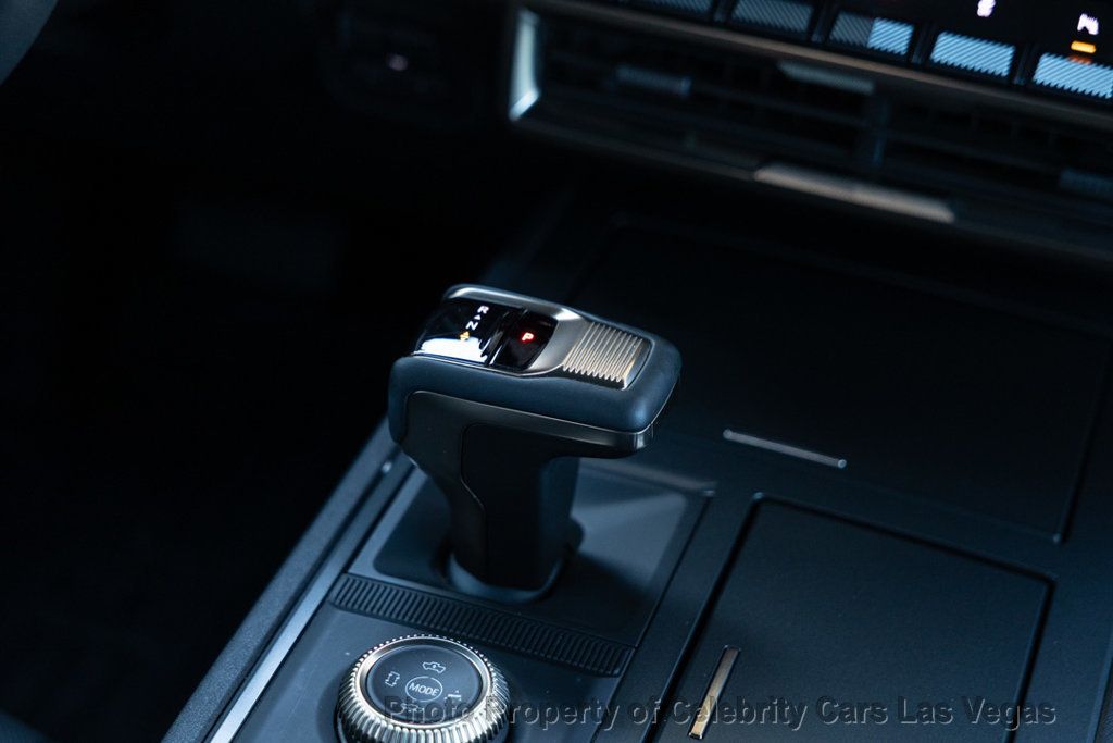 2025 GMC HUMMER EV Pickup 3x --- aMSRP of $104,650. - 22954722 - 49